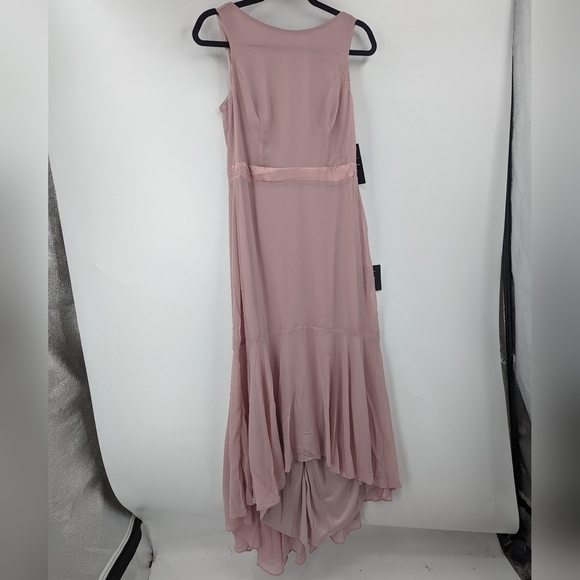 Lulus Dresses & Skirts - NWT LULU'S V-back Sleeveless Maxi Dress